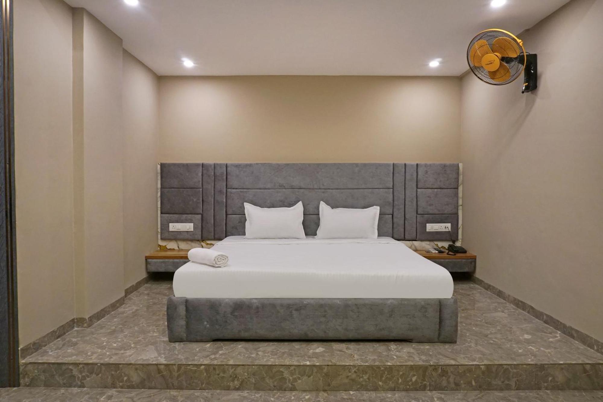 Hotel Nest Inn Bombay Esterno foto